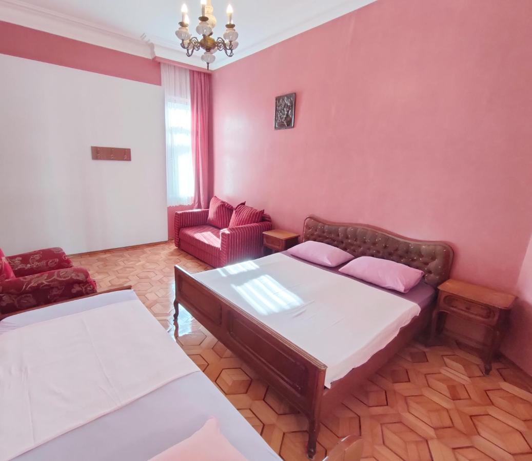 Batumi Sun Hostel Exterior photo