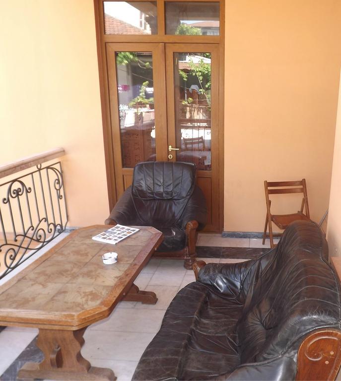 Batumi Sun Hostel Exterior photo